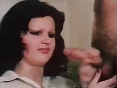 הסרט הבין-גזעי הראשון של קיץ בריאל! לקסינגטון סטיל נותן לה קצת סטיל. סקסלצפיה ישירה
